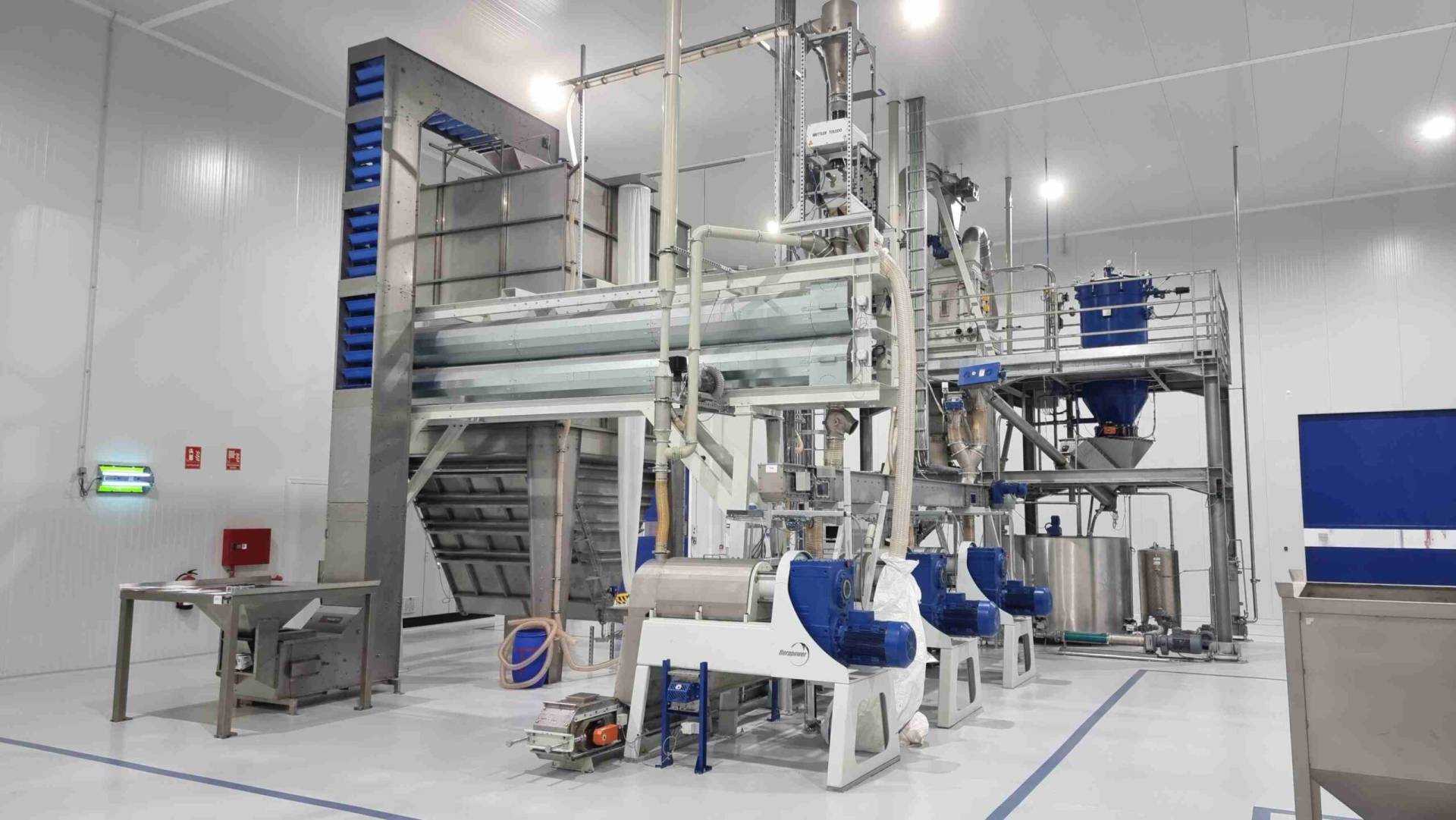 Screw presses at Quinto Nut-Almond Factory Florapower